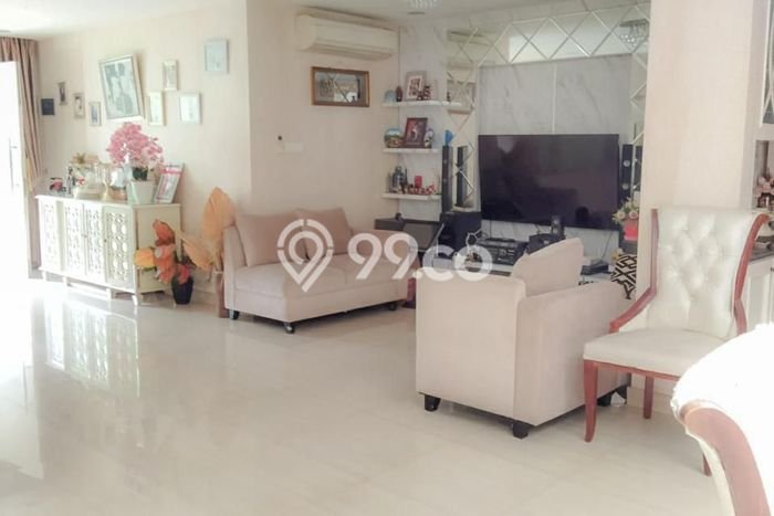 Jual Rumah Mewah Elegan Dengan View Eksklusif di Meruya, Jakarta Barat Jual Rumah Mewah Elegan Dengan View Eksklusif di Meruya, Jakarta Barat