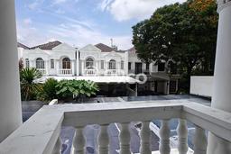 Rumah Mewah LB 272m2 Siap Huni Desain Elegan di Pantai Indah Kapuk, Jakarta Utara Rumah Mewah LB 272m2 Siap Huni Desain Elegan di Pantai Indah Kapuk, Jakarta Utara
