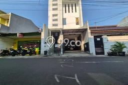 Dijual Kost di Kawasan Kebayoran Baru, Jakarta Selatan, Spesifikasi 10 KT, 5 KM, 200m2 Dijual Kost di Kawasan Kebayoran Baru, Jakarta Selatan, Spesifikasi 10 KT, 5 KM, 200m2