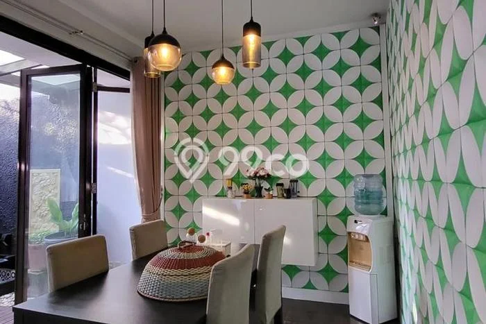Hunian Elit LB 177m2 Siap Huni Desain Elegan di Bintaro, Tangerang Selatan Hunian Elit LB 177m2 Siap Huni Desain Elegan di Bintaro, Tangerang Selatan