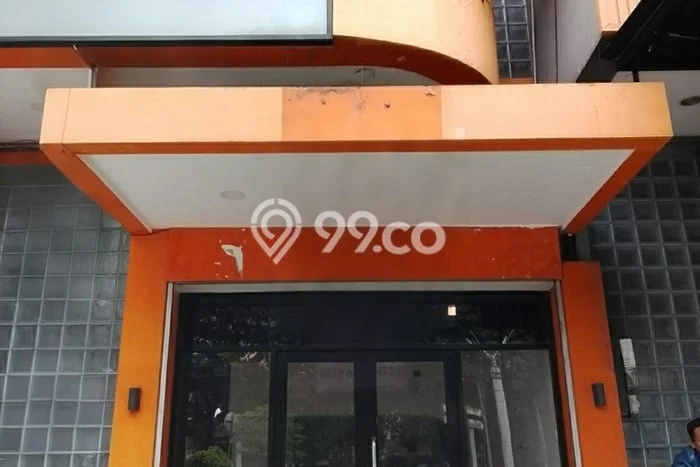 Disewakan Ruko di Kawasan Ramai Sektor 9-Bintaro Luas 210m2 Disewakan Ruko di Kawasan Ramai Sektor 9-Bintaro Luas 210m2