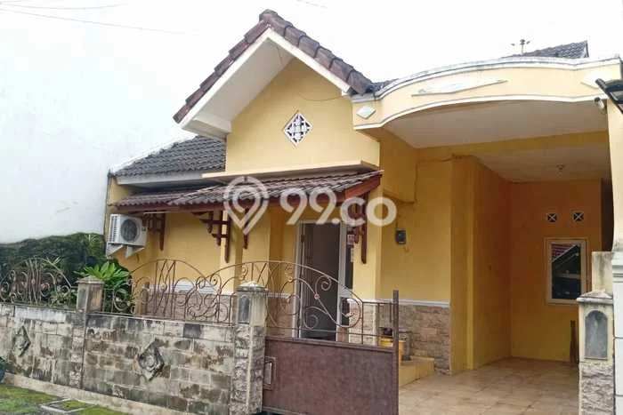 Jual Rumah Bagus Siap Huni LB 125m2 di Mertoyudan, Magelang Jual Rumah Bagus Siap Huni LB 125m2 di Mertoyudan, Magelang