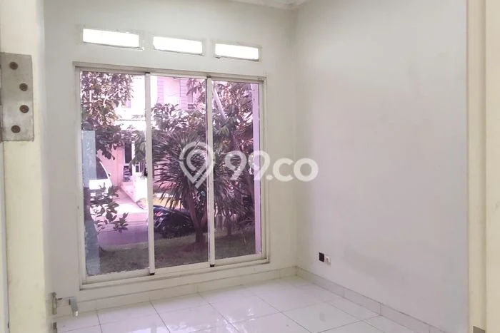 Rumah sewa siap huni 4 KT di Gading Serpong, Tangerang Rumah sewa siap huni 4 KT di Gading Serpong, Tangerang