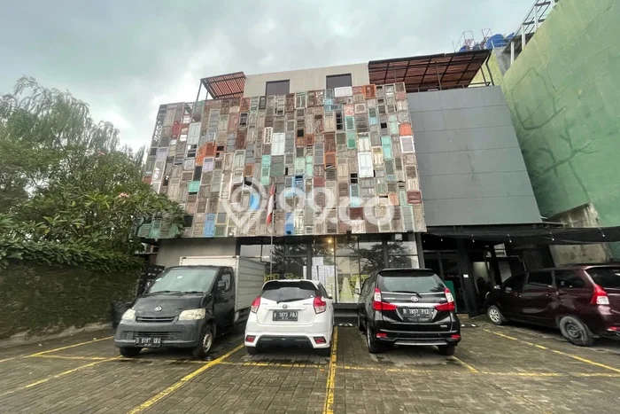 Ruko Bagus Dijual LB 955m2 Lokasi Strategis Jakarta Barat Area Cocok untuk Bisnis Ruko Bagus Dijual LB 955m2 Lokasi Strategis Jakarta Barat Area Cocok untuk Bisnis