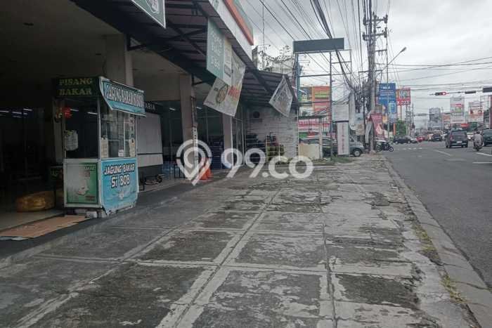 Komersial bagus disewakan di Mlati Sleman dengan LB 650m2 harga sewa terbaik Komersial bagus disewakan di Mlati Sleman dengan LB 650m2 harga sewa terbaik