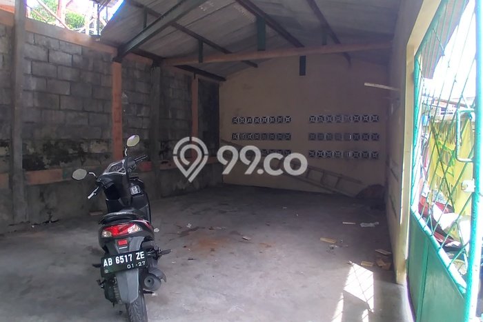 Jual Rumah Bagus Siap Huni LB 130m2 di Umbulharjo, Yogyakarta Jual Rumah Bagus Siap Huni LB 130m2 di Umbulharjo, Yogyakarta