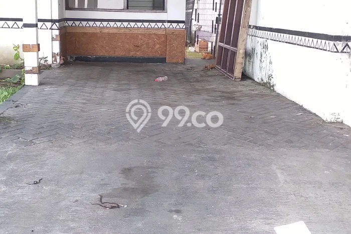 Lokasi strategis! Rumah siap pakai dikontrakkan di Kraton LB 250m2 Lokasi strategis! Rumah siap pakai dikontrakkan di Kraton LB 250m2