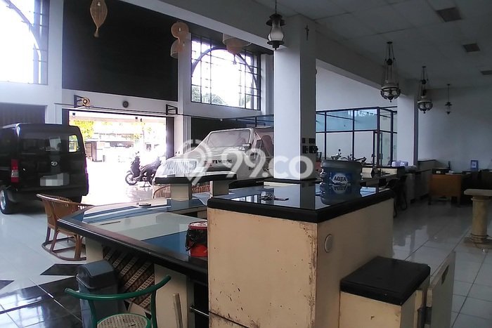 Unit Ruko Paling Strategis di Mantrijeron Yogyakarta dengan LB 350m2 Unit Ruko Paling Strategis di Mantrijeron Yogyakarta dengan LB 350m2