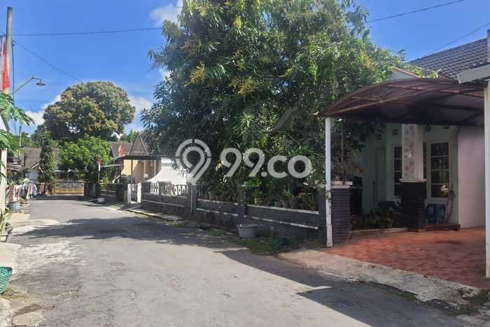 Dijual Rumah Strategis Bagus Punya 2 KT di Ngaglik Sleman SHM Dijual Rumah Strategis Bagus Punya 2 KT di Ngaglik Sleman SHM
