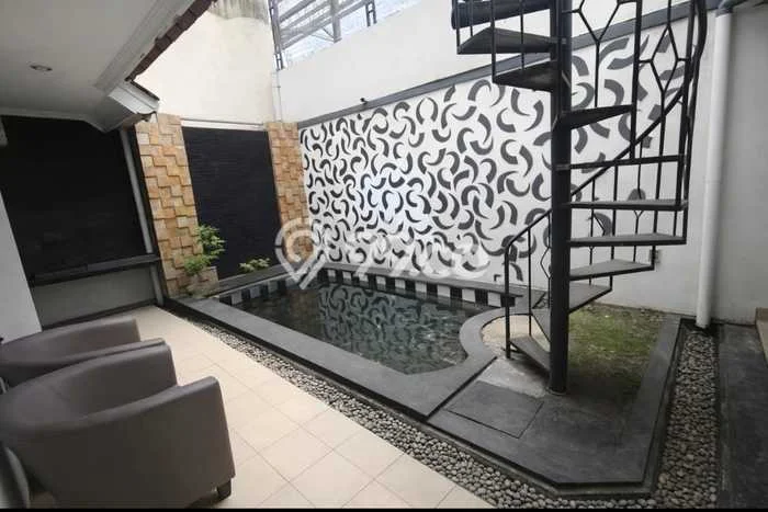 Rumah Mewah Dijual LT 180m2 di Depok, Sleman Rumah Mewah Dijual LT 180m2 di Depok, Sleman