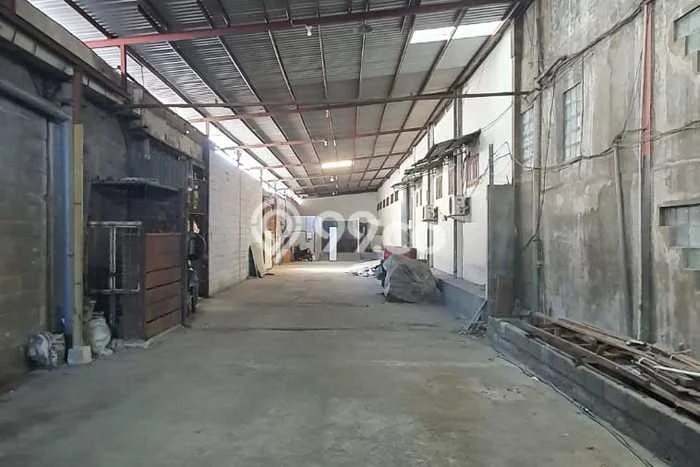 Gudang untuk disewa di Tandes punya LT 1031m2 & LB 1073m2 harga sewa kompetitif Gudang untuk disewa di Tandes punya LT 1031m2 & LB 1073m2 harga sewa kompetitif