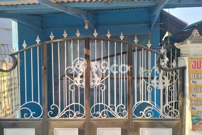 Ruko Dijual Lokasi Stratagis di Tarik Sidoarjo Cocok untuk Investasi Ruko Dijual Lokasi Stratagis di Tarik Sidoarjo Cocok untuk Investasi