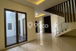 Rumah Luxury Modern Siap Huni di Citraland Surabaya Rumah Luxury Modern Siap Huni di Citraland Surabaya