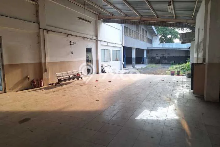 Dijual Komersial di Jatinegara Jakarta Timur LT 1834m2 / LB 1315m2 Dijual Komersial di Jatinegara Jakarta Timur LT 1834m2 / LB 1315m2