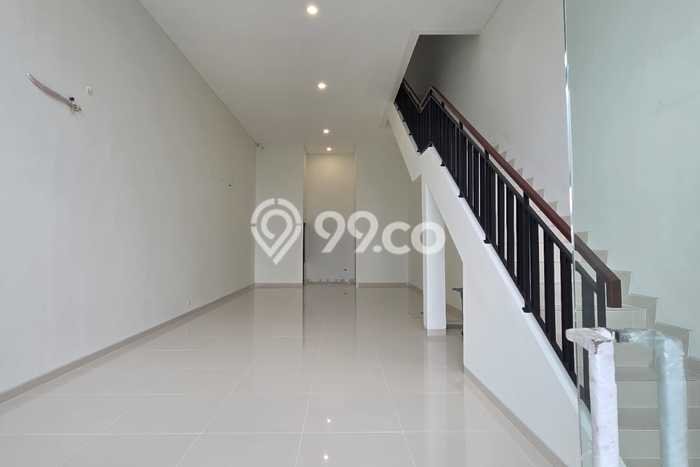 Disewakan Ruko di Gading Serpong Tangerang LT 108m2, LB 324m2 Disewakan Ruko di Gading Serpong Tangerang LT 108m2, LB 324m2