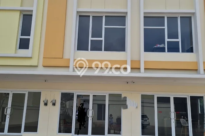 FOR RENT! Ruko di Gading Serpong Cocok untuk Bisnis 90m2 FOR RENT! Ruko di Gading Serpong Cocok untuk Bisnis 90m2