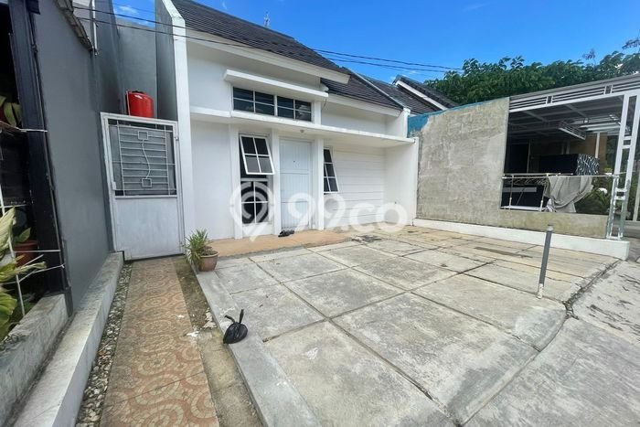 Jual Rumah Minimalis Bagus Punya 2 KT di Cibinong Bogor SHM Jual Rumah Minimalis Bagus Punya 2 KT di Cibinong Bogor SHM