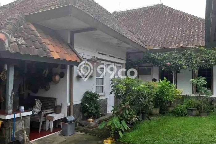 Rumah Mewah LB 300m2 Siap Huni Desain Elegan di Riau, Bandung Rumah Mewah LB 300m2 Siap Huni Desain Elegan di Riau, Bandung