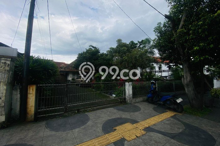 Rumah Mewah LB 300m2 Siap Huni Desain Elegan di Riau, Bandung Rumah Mewah LB 300m2 Siap Huni Desain Elegan di Riau, Bandung