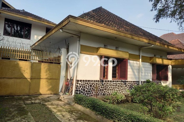 Ready to Use! Luxury House LT 594m2 Desain Modern di Riau Ready to Use! Luxury House LT 594m2 Desain Modern di Riau