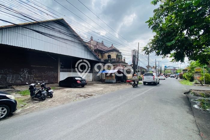 Unit Gudang Disewa Lokasi Denpasar Barat, Denpasar Spesifikasi Luas Bangunan 400m2 Unit Gudang Disewa Lokasi Denpasar Barat, Denpasar Spesifikasi Luas Bangunan 400m2