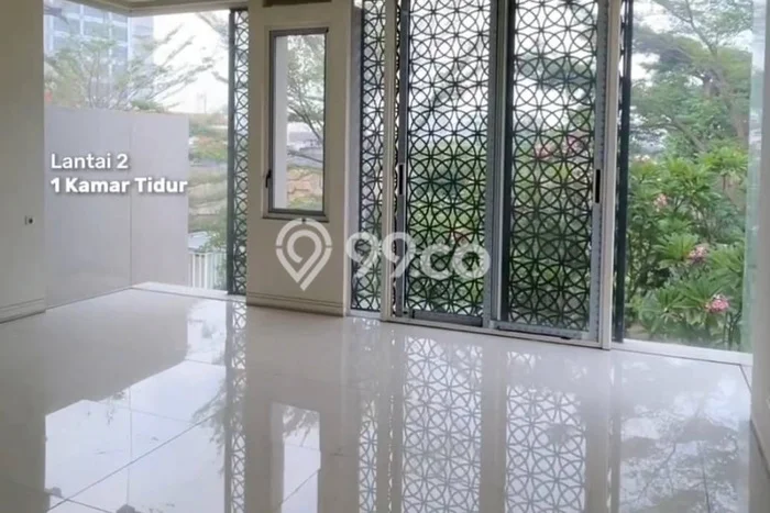 Rumah Mewah LB 650m2 Siap Pakai Desain Elegan di Dharma Husada, Surabaya Rumah Mewah LB 650m2 Siap Pakai Desain Elegan di Dharma Husada, Surabaya