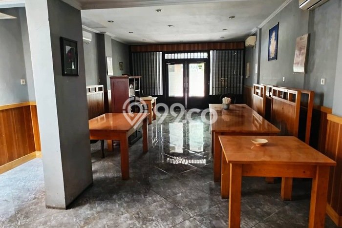 Ruko Bagus Dijual LB 330m2 Lokasi Strategis Surabaya Area Cocok untuk Bisnis Ruko Bagus Dijual LB 330m2 Lokasi Strategis Surabaya Area Cocok untuk Bisnis