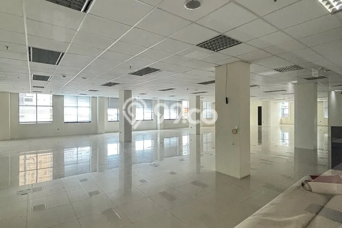 Kantor untuk Disewa di Pusat Surabaya Luas Bangunan 700m2 Kantor untuk Disewa di Pusat Surabaya Luas Bangunan 700m2
