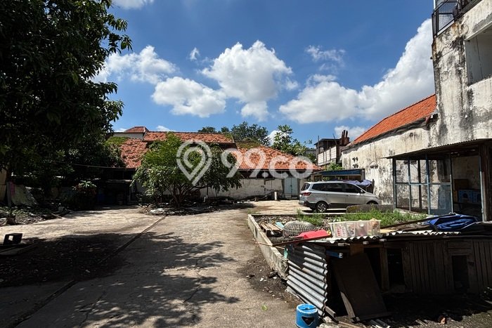 Hunian Strategis 2 KT LB 600m2 Kondisi Bagus di Kapasan Hunian Strategis 2 KT LB 600m2 Kondisi Bagus di Kapasan