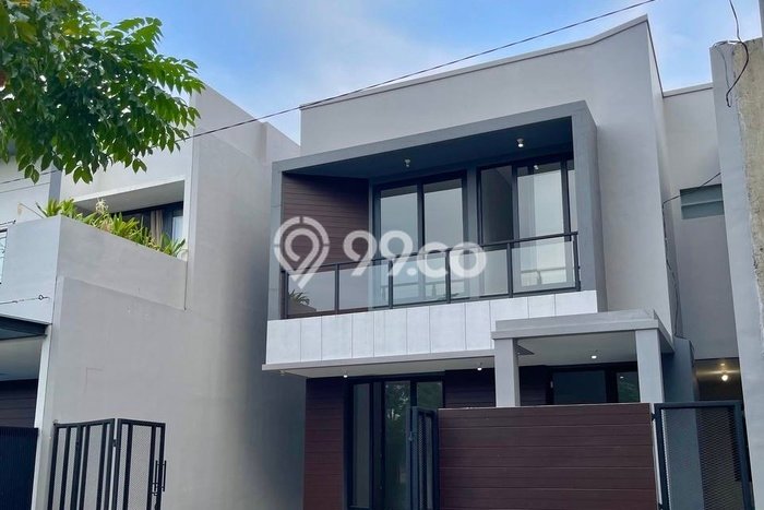 Dijual Rumah Premium dengan Fasilitas Sekitar Lengkap di Gayungan, Surabaya Dijual Rumah Premium dengan Fasilitas Sekitar Lengkap di Gayungan, Surabaya