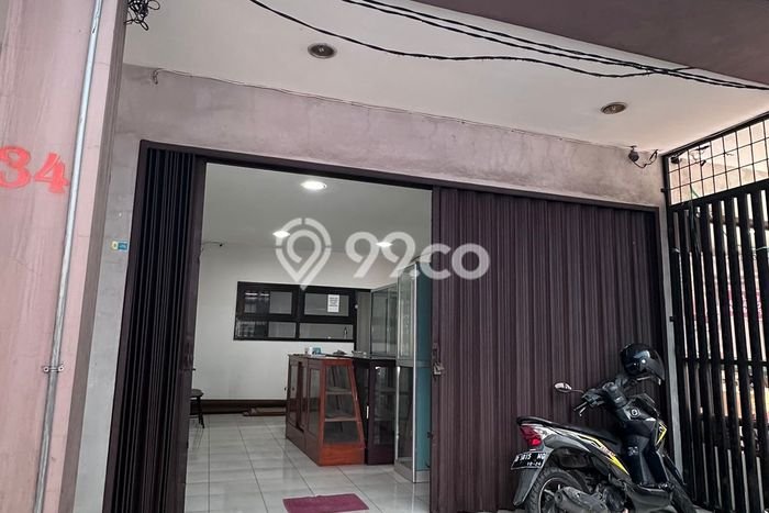 Ruko Bagus Dijual LB 184m2 Lokasi Strategis Bandung Area Cocok untuk Bisnis Ruko Bagus Dijual LB 184m2 Lokasi Strategis Bandung Area Cocok untuk Bisnis