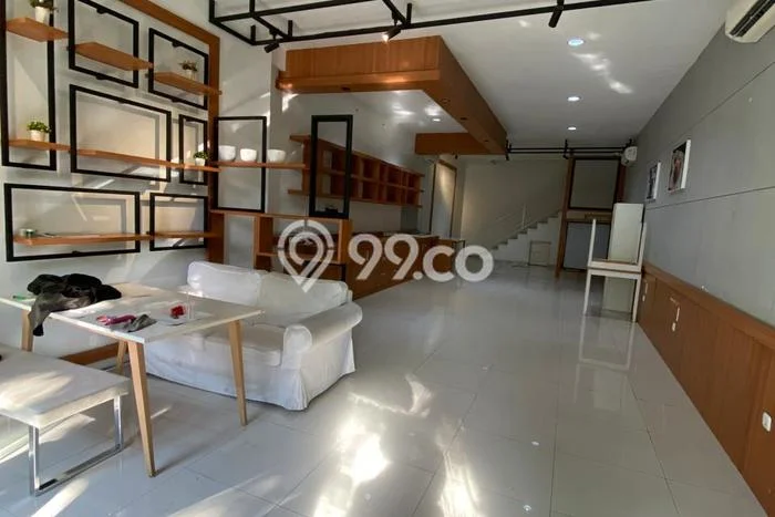 Disewakan Ruko di Kawasan Ramai Surya Sumantri Luas 185m2 Disewakan Ruko di Kawasan Ramai Surya Sumantri Luas 185m2