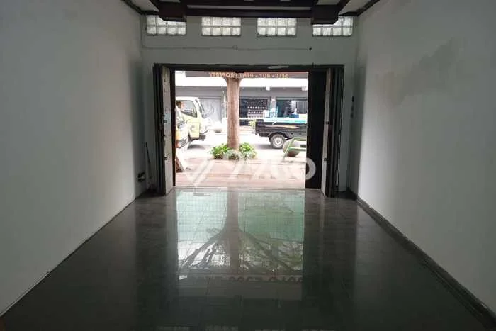 Disewakan Ruko di Pusat Kota Bandung Ramai Strategis Disewakan Ruko di Pusat Kota Bandung Ramai Strategis