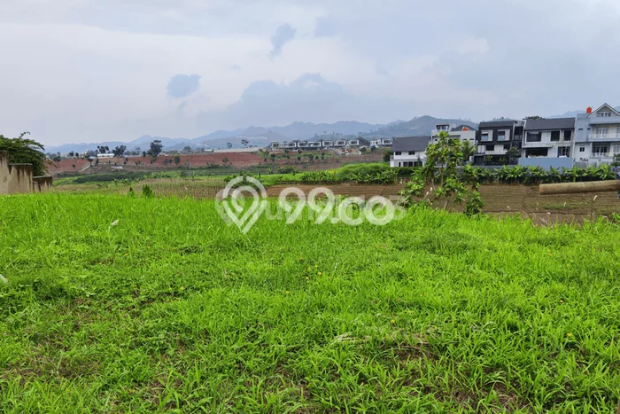 Kavling Tanah untuk Dijual di Kota Baru Parahyangan, Bandung, Luas 800m2 Kavling Tanah untuk Dijual di Kota Baru Parahyangan, Bandung, Luas 800m2