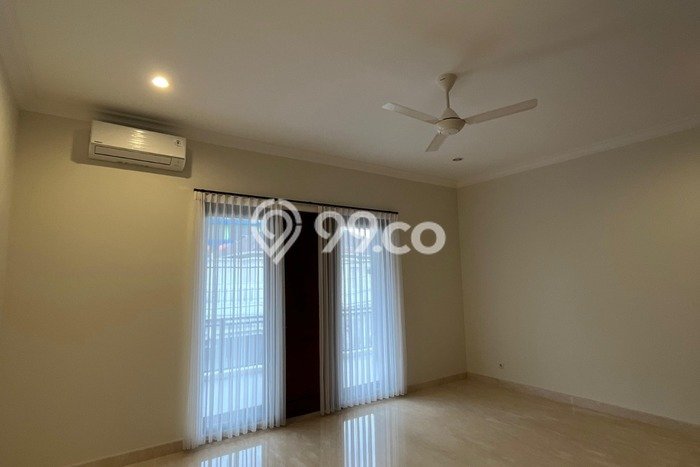Jual Rumah Mewah Megah Dengan View Cantik di Pejaten, Jakarta Selatan Jual Rumah Mewah Megah Dengan View Cantik di Pejaten, Jakarta Selatan
