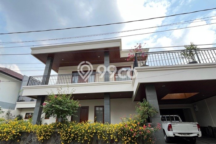 Jual Rumah Mewah Megah Dengan View Cantik di Pejaten, Jakarta Selatan Jual Rumah Mewah Megah Dengan View Cantik di Pejaten, Jakarta Selatan