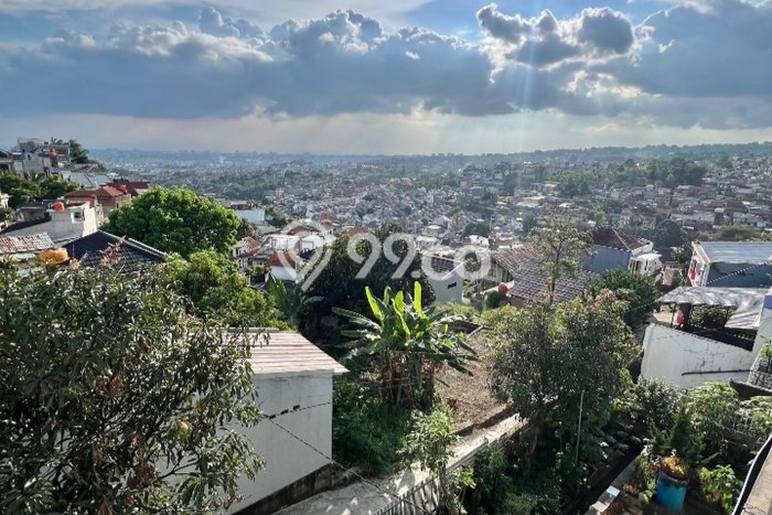 Rumah Eksklusif Siap Huni LT 560m2 di Mandalajati, Bandung Rumah Eksklusif Siap Huni LT 560m2 di Mandalajati, Bandung