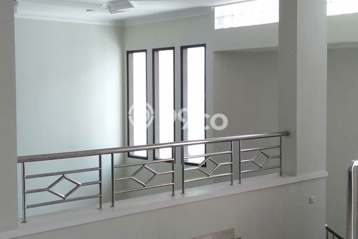 Rumah Luxury Modern Tanpa Renovasi di Pasteur Bandung Rumah Luxury Modern Tanpa Renovasi di Pasteur Bandung