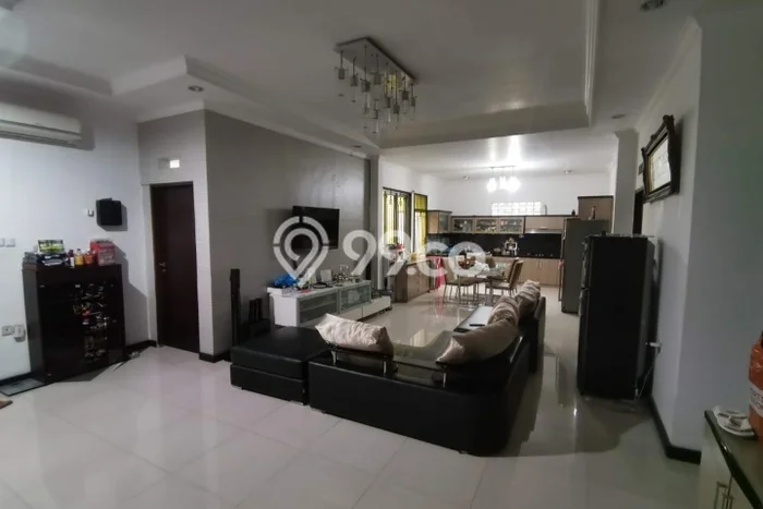 Siap Huni Hunian Elit 5 Kamar di Batununggal Dekat ke Mana Saja Siap Huni Hunian Elit 5 Kamar di Batununggal Dekat ke Mana Saja