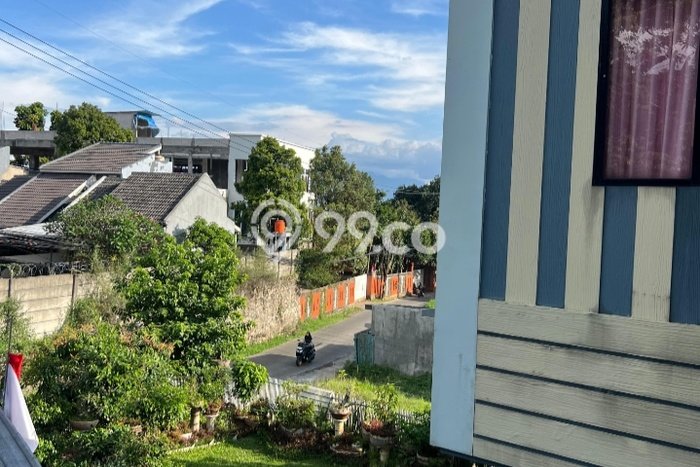 Rumah Eksklusif Siap Huni LT 560m2 di Mandalajati, Bandung Rumah Eksklusif Siap Huni LT 560m2 di Mandalajati, Bandung