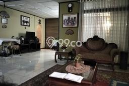 Ready to Use! Luxury House LT 360m2 Desain Modern di Turangga Ready to Use! Luxury House LT 360m2 Desain Modern di Turangga