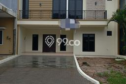 Rumah Luxury Modern Tanpa Renovasi di Kota Wisata Jakarta Timur Rumah Luxury Modern Tanpa Renovasi di Kota Wisata Jakarta Timur