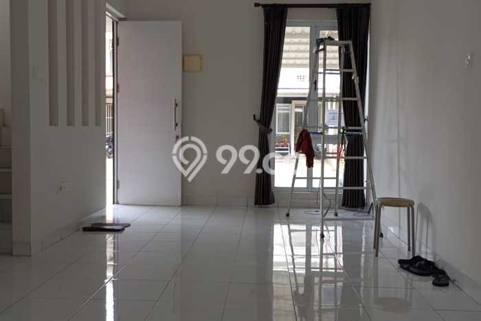 Rumah Luas Asri 3 KT Siap Huni di Kota Wisata Jakarta Timur Rumah Luas Asri 3 KT Siap Huni di Kota Wisata Jakarta Timur