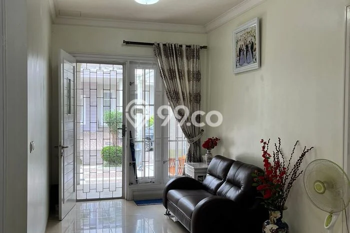 For Sale! Luxury House LT 180m2 Desain Elegan di Alam Sutera For Sale! Luxury House LT 180m2 Desain Elegan di Alam Sutera