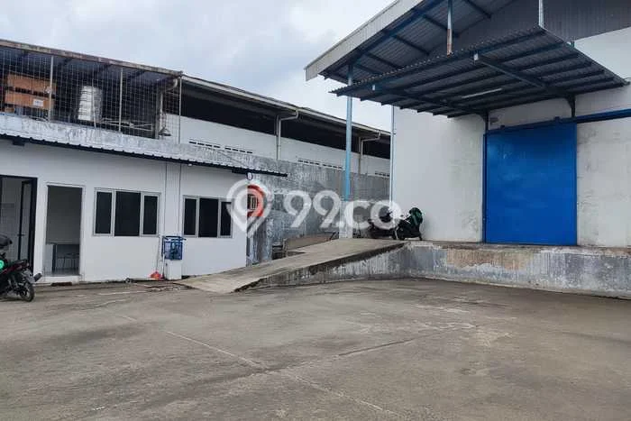 Unit Gudang Dijual di Jakarta Utara LT 1610m2 & LB 858m2 Unit Gudang Dijual di Jakarta Utara LT 1610m2 & LB 858m2