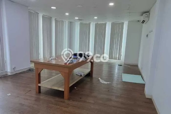 Ruko untuk Disewa di Pusat Jakarta Barat Luas Bangunan 270m2 Ruko untuk Disewa di Pusat Jakarta Barat Luas Bangunan 270m2