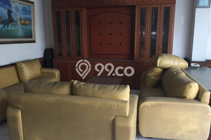 Ruko Dijual di Jakarta Pusat LT 180m2 & LB 720m2 Lokasi Terbaik! Ruko Dijual di Jakarta Pusat LT 180m2 & LB 720m2 Lokasi Terbaik!