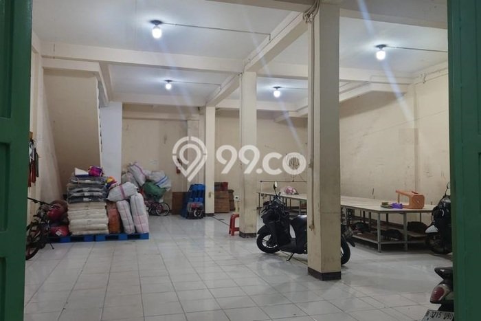 Ruko untuk Disewa di Pusat Jakarta Utara Luas Bangunan 408m2 Ruko untuk Disewa di Pusat Jakarta Utara Luas Bangunan 408m2