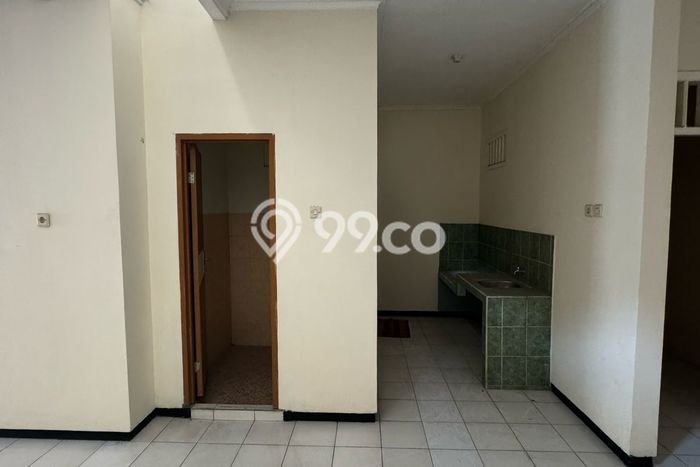 For Sale Rumah 4 Kamar Lokasi Strategis Nyaman dan Strategis di Sidoarjo For Sale Rumah 4 Kamar Lokasi Strategis Nyaman dan Strategis di Sidoarjo