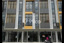 Ruko disewakan di Sukolilo Surabaya dengan luas bangunan 180m2 Ruko disewakan di Sukolilo Surabaya dengan luas bangunan 180m2